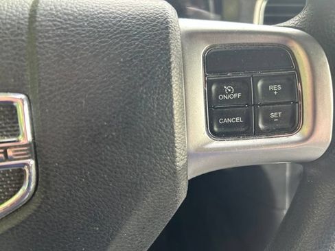 Used 2012 Dodge Charger SE RWD image 18