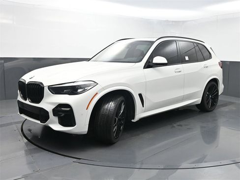 Used 2022 BMW X5 sDrive40i w/ M Sport Package image 25