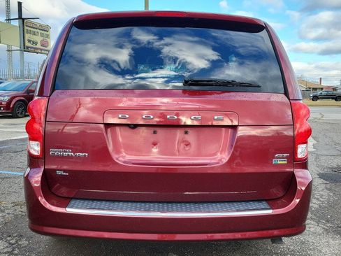Used 2017 Dodge Grand Caravan GT image 9