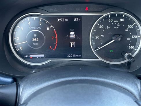Used 2025 Nissan Versa SV FWD image 38