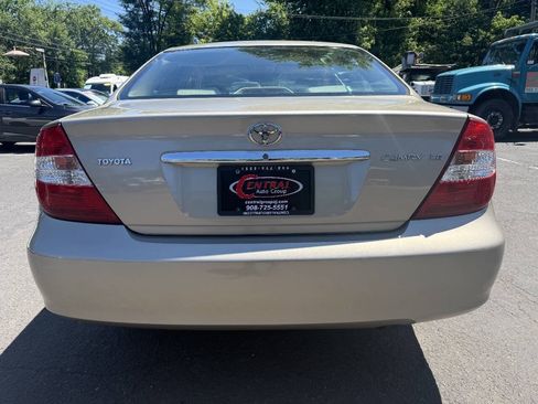 Used 2003 Toyota Camry LE FWD image 6