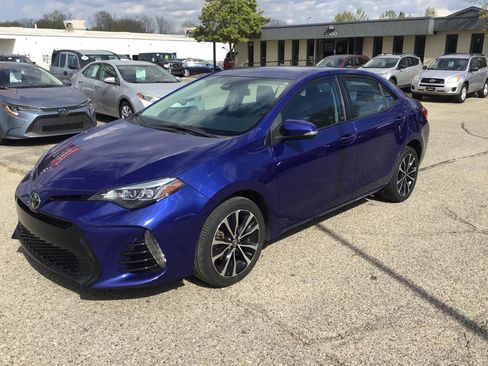 Used 2017 Toyota Corolla SE FWD image 14