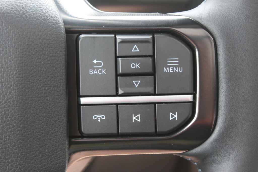 New 2026 Ford F350 Platinum w/ Tremor Off-Road Package AWD/4WD image 34