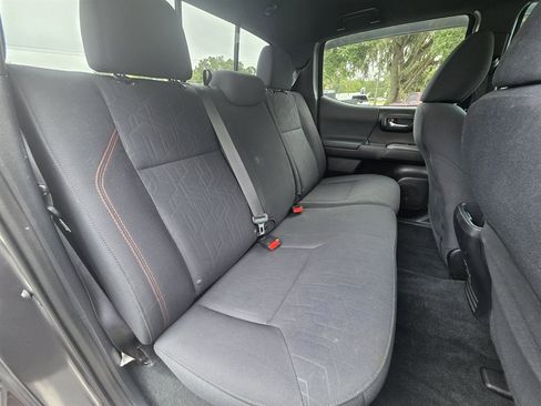 Used 2020 Toyota Tacoma 4x4 Double Cab image 32