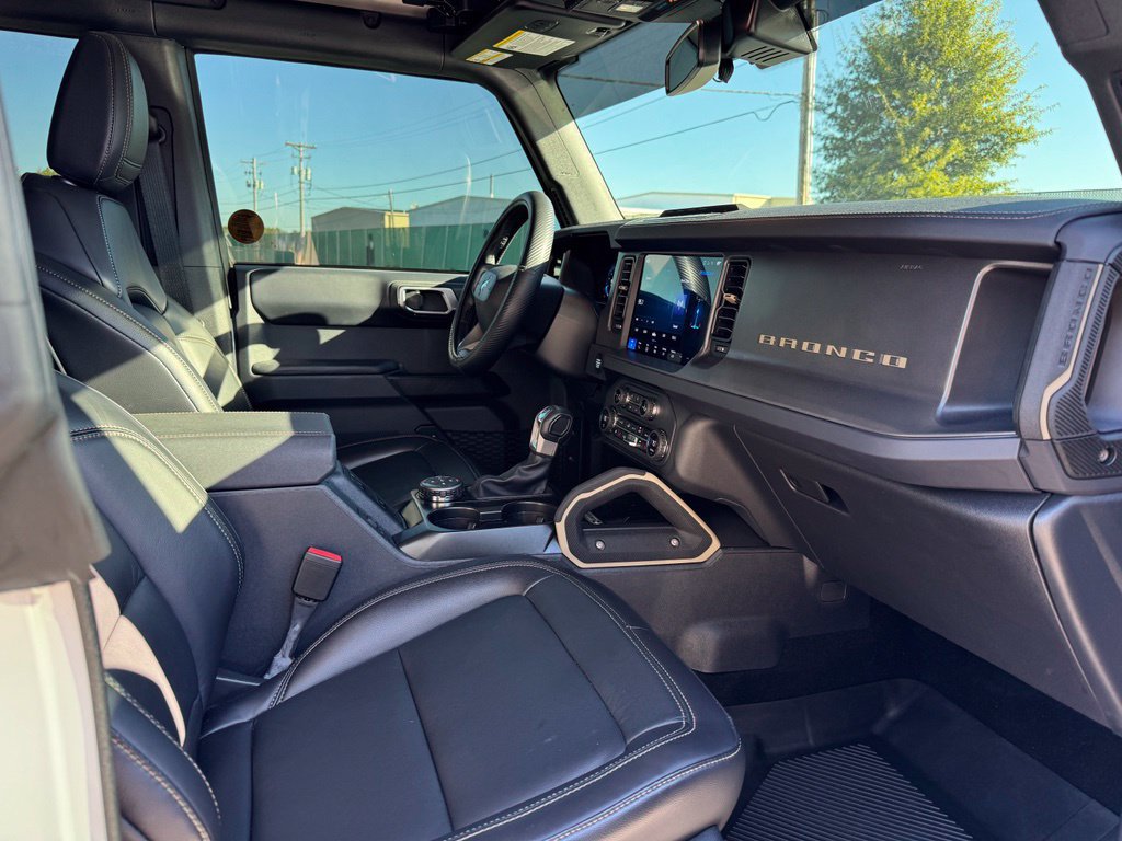 Used 2025 Ford Bronco Badlands AWD/4WD image 12