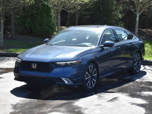 New 2026 Honda Accord Touring image 3