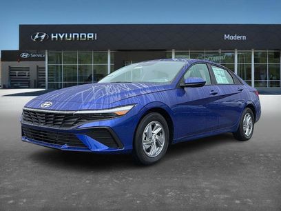 New 2026 Hyundai Elantra SE w/ Cargo Package