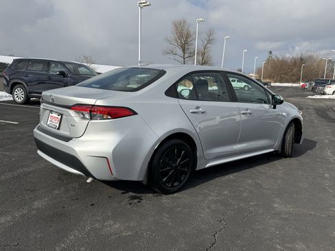 Certified 2022 Toyota Corolla LE image 9