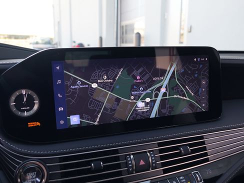 Used 2024 Lexus LS 500 F Sport image 24