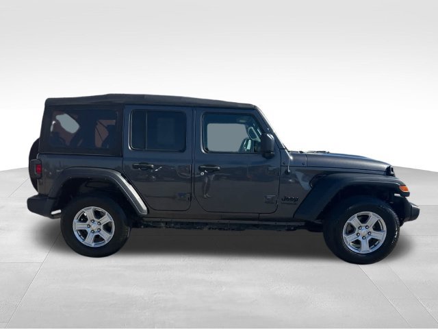 Used 2022 Jeep Wrangler Unlimited Sport AWD/4WD image 6