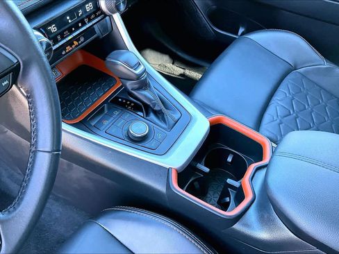 Used 2024 Toyota RAV4 Adventure image 17