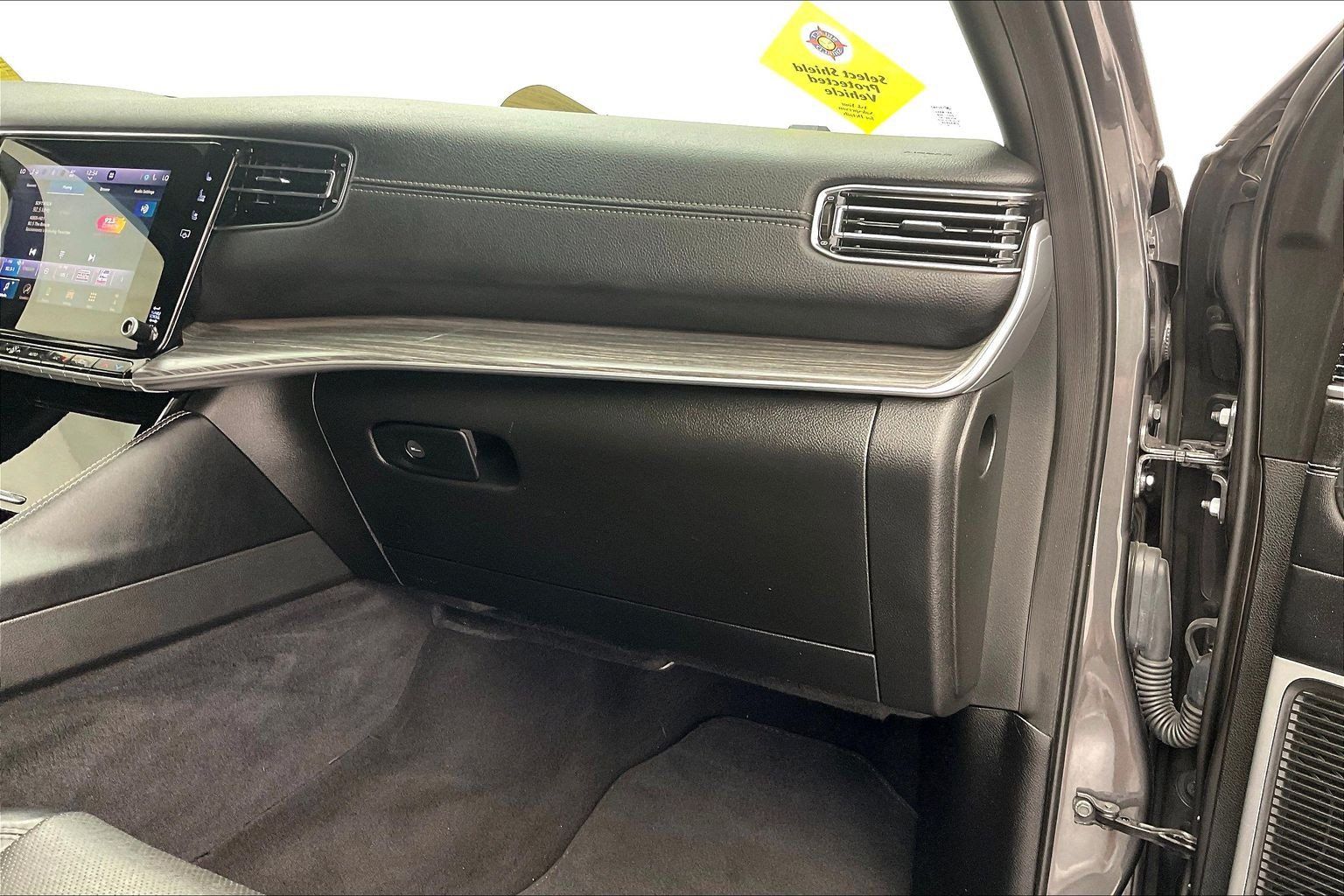 Used 2024 Jeep Wagoneer L Series III w/ Flexible Seating Group AWD/4WD image 15