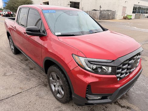 Certified 2025 Honda Ridgeline TrailSport image 1