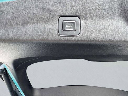 Used 2021 Chevrolet TrailBlazer RS w/ Sun and Liftgate Package image 50