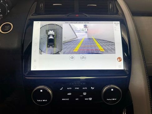 New 2024 Jaguar E-PACE R-Dynamic SE image 18