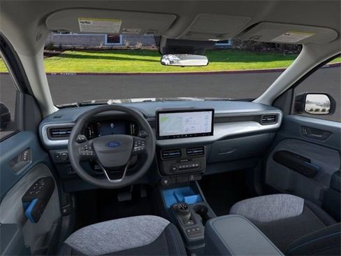 New 2025 Ford Maverick XLT w/ XLT Luxury Package image 9