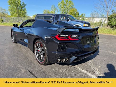Used 2023 Chevrolet Corvette Stingray Premium Conv w/ Z51 Performance Package RWD image 11