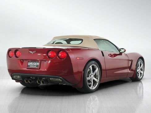 Used 2010 Chevrolet Corvette Convertible w/ Preferred Equipment Group RWD image 5