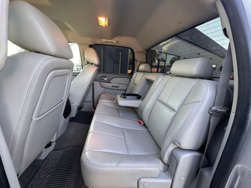 Used 2011 Chevrolet Silverado 2500 LTZ w/ LTZ Plus Package AWD/4WD image 12