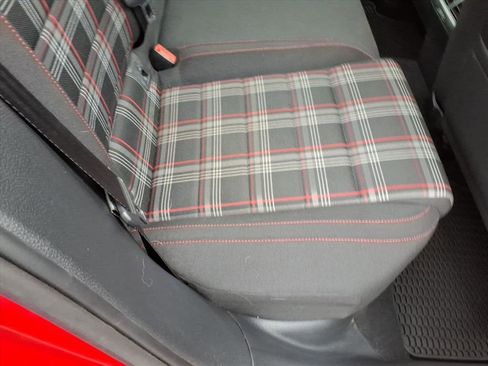 Used 2017 Volkswagen GTI S image 20