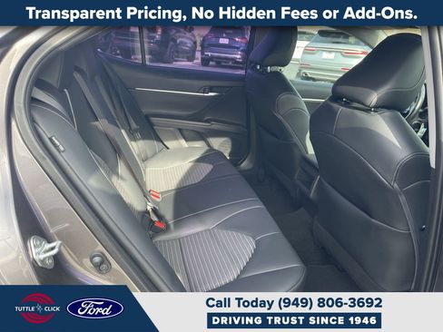 Used 2022 Toyota Camry SE w/ Carpet Mat Package (TMS) FWD image 23