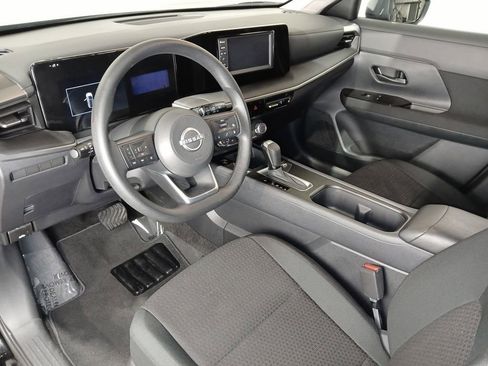 Used 2025 Nissan Kicks S AWD/4WD image 15