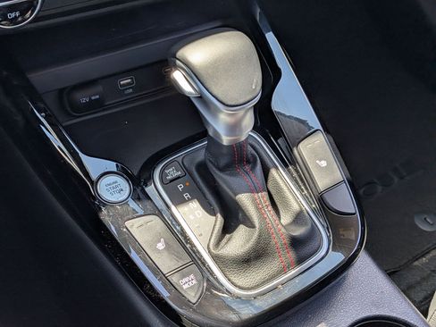 Used 2025 Kia Soul GT-Line w/ GT-Line Technology Package FWD image 24