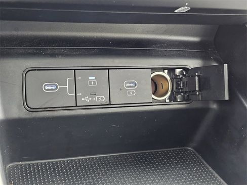 Certified 2025 Hyundai Tucson SE image 20