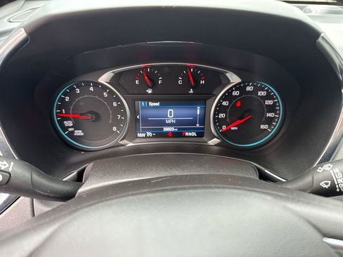 Used 2024 Chevrolet Equinox LT image 12