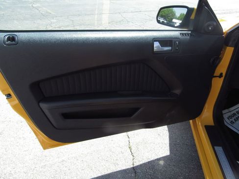 Used 2013 Ford Mustang Boss 302 RWD image 19