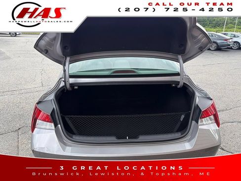 Used 2023 Hyundai Elantra SEL w/ Convenience Package FWD image 10