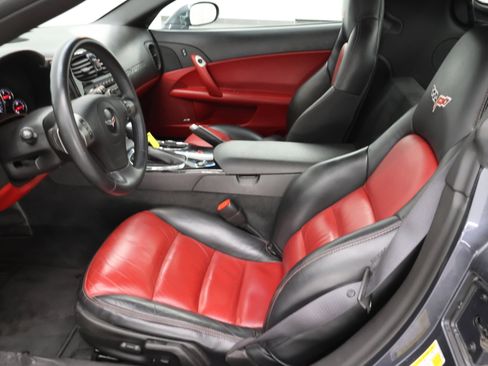 Used 2009 Chevrolet Corvette Coupe w/ Preferred Equipment Group RWD image 8