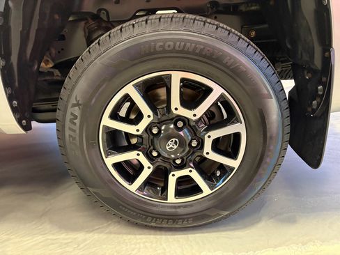 Used 2018 Toyota Tundra SR5 w/ TRD Off Road Package image 27