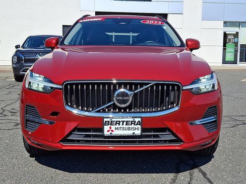 Used 2023 Volvo XC60 B5 Core AWD/4WD image 2