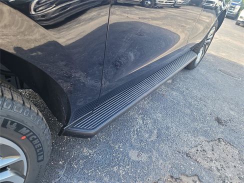 New 2026 Lincoln Navigator Premiere AWD/4WD image 10
