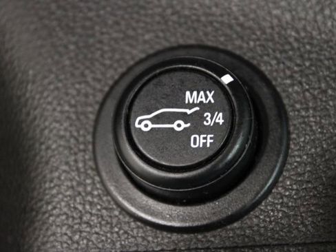 Used 2018 Buick Envision Essence image 17