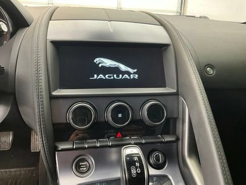 Used 2019 Jaguar F-TYPE Coupe RWD image 8
