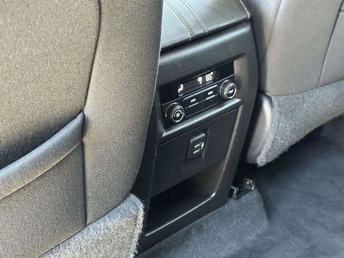 Used 2020 Chevrolet Traverse LS AWD/4WD image 17