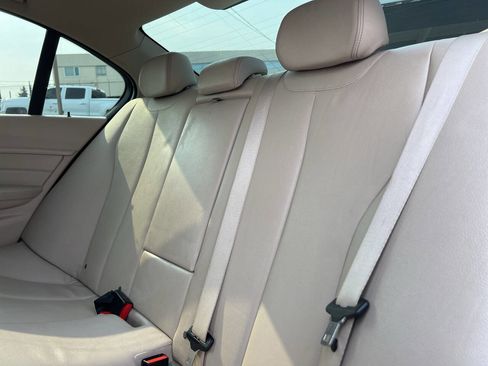 Used 2012 BMW 328i Sedan w/ Premium Pkg image 25