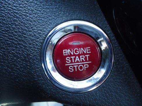 Used 2018 Honda HR-V EX image 21