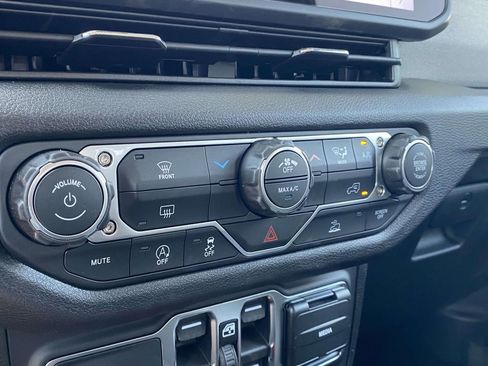 New 2026 Jeep Gladiator Mojave AWD/4WD image 41