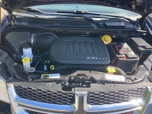Used 2016 Dodge Grand Caravan SE w/ Quick Order Package 29E SE FWD image 38