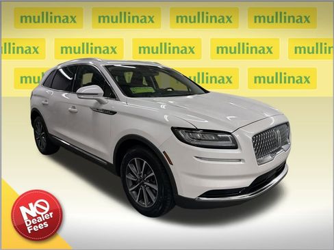 Used 2022 Lincoln Nautilus FWD image 1