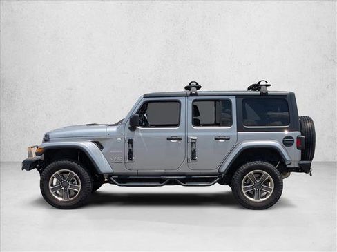 Used 2020 Jeep Wrangler Unlimited Sahara AWD/4WD image 8