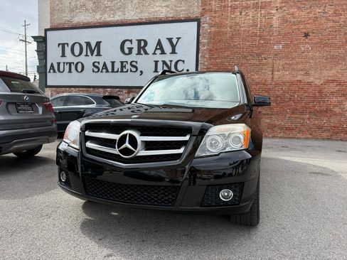 Used 2010 Mercedes-Benz GLK 350 4MATIC image 1