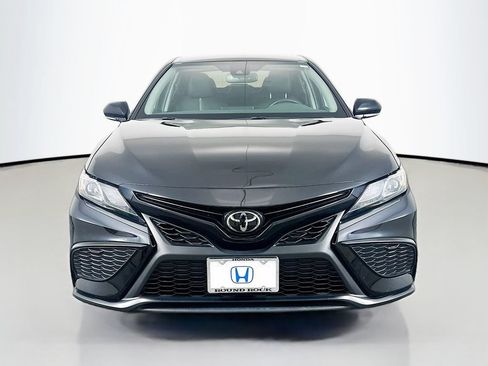 Used 2023 Toyota Camry SE w/ Convenience Package FWD image 2