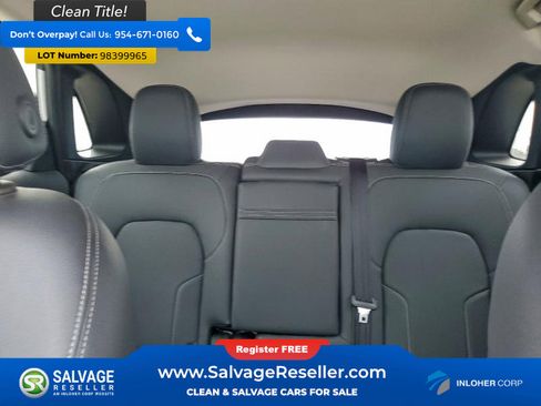 Used 2024 VinFast VF 8 Eco image 13