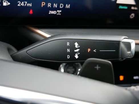 Used 2025 Buick Envision Sport Touring image 25