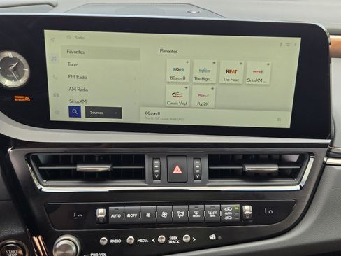Used 2025 Lexus ES 350 w/ Premium Package FWD image 21