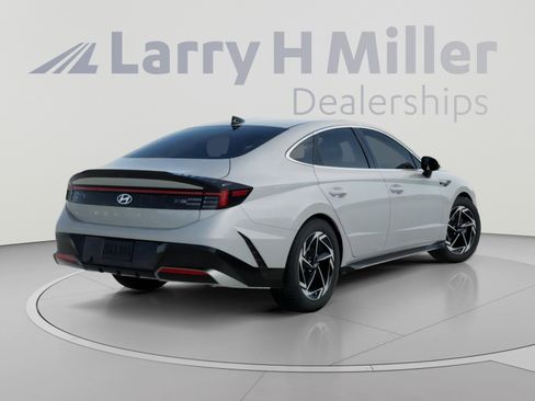 New 2026 Hyundai Sonata SEL FWD image 4
